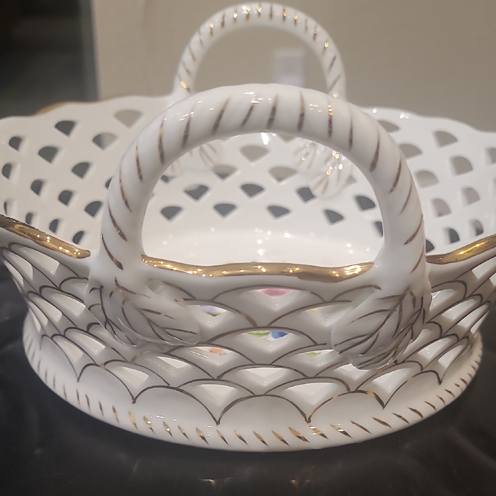 Floral Porcelain Basket with Gold Accents - Picture 2 of 5
